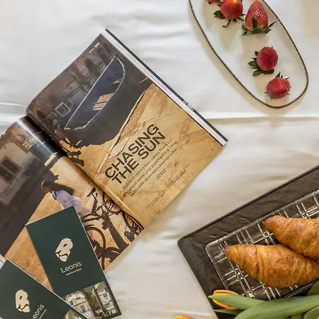 Bed & Breakfast Leonis Restaurant & 4*