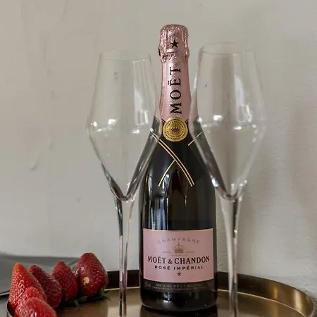 Leonis Restaurant & Bed & Breakfast Split