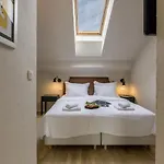 Leonis Restaurant & Bed and Breakfast 4*