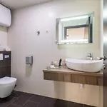 Leonis Restaurant & Bed and Breakfast Σπλιτ