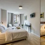 Bed and Breakfast Leonis Restaurant & Σπλιτ