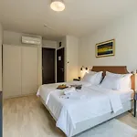 Leonis Restaurant & 4* Σπλιτ