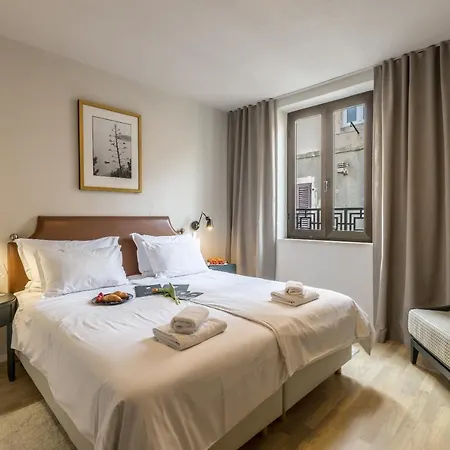 Leonis Restaurant&rooms