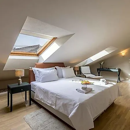 Leonis Restaurant&rooms