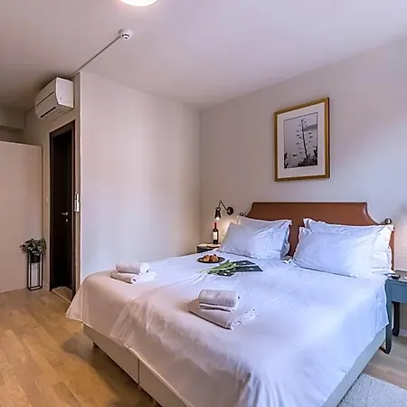 Couette-café Leonis Restaurant&rooms Split
