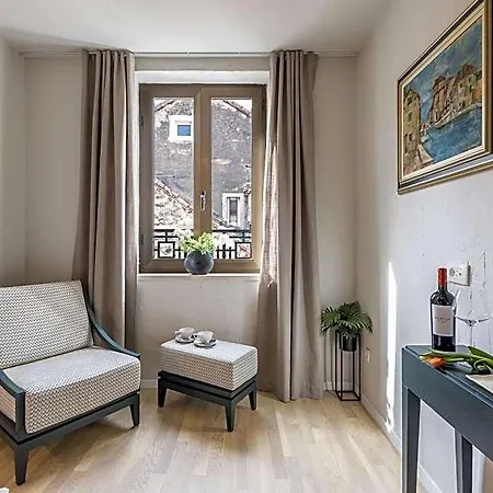 Couette-café Leonis Restaurant&rooms