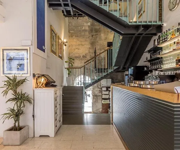 Leonis Restaurant & Spalato